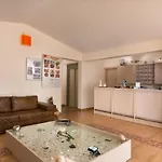 住宿加早餐酒店 Sunray 利迈纳里亚
