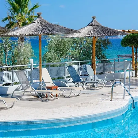 Sunray Bed & Breakfast 3*