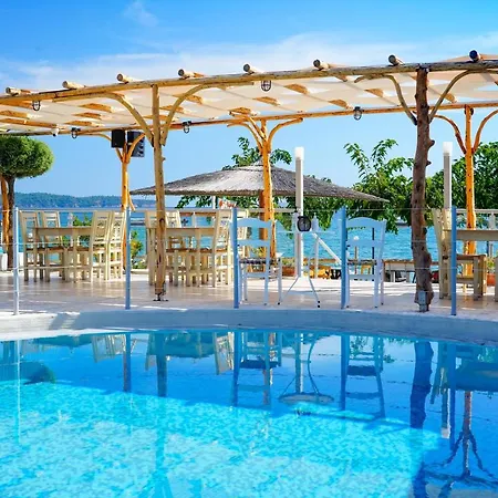 Sunray Bed & Breakfast 3*